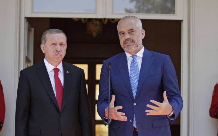 Turqia dhe Erdogan nuk ndërtojnë Spitalin modern dhe 500 shtëpi për E. Ramën por për shqiptarët