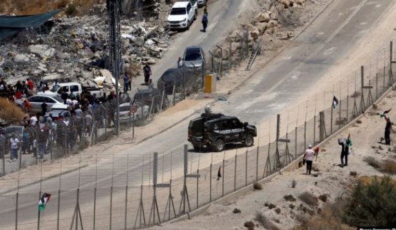 Mbi 100 persona të plagosur nga përleshjet në Jerusalemin Lindor