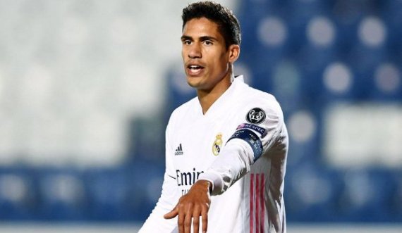 Varane preferon Man Unitedin para PSG-së