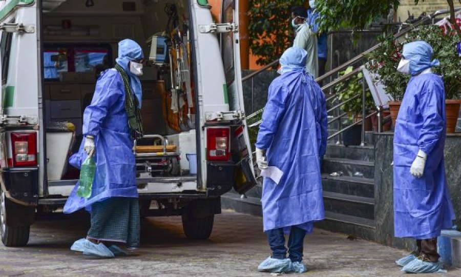 India shënon rekord të frikshëm botëror prej 332 mijë rastesh me Covid-19 për 24 orë