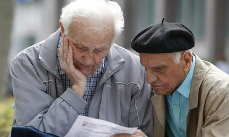 Qeveria vendos shpërblim për pensionistët 