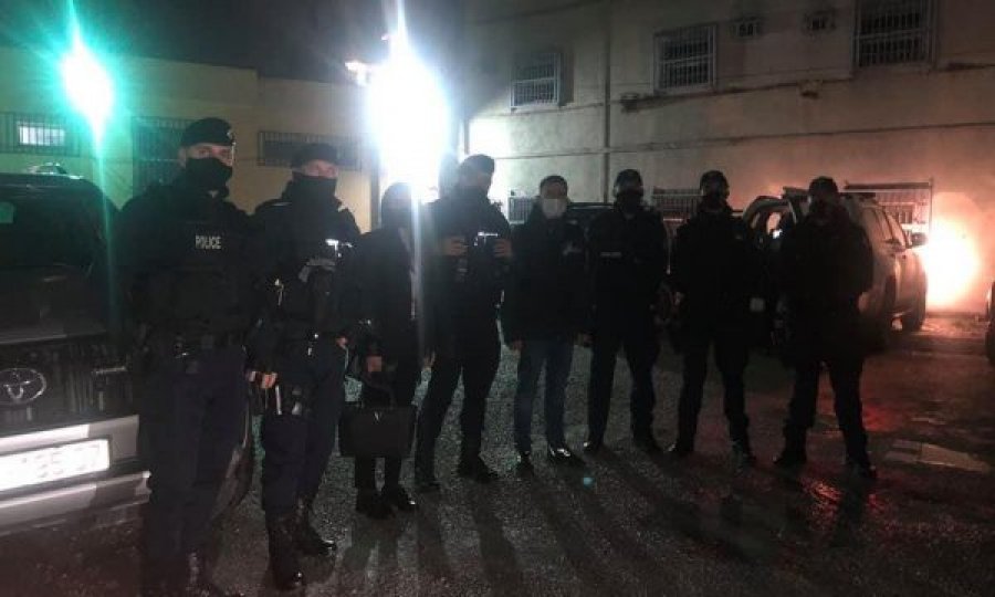 Në Gjilan Policia bashkë me inspektorët mbyllën dy lokale të natës, shqiptuan mbi 80 gjoba për mosrespektim të masave