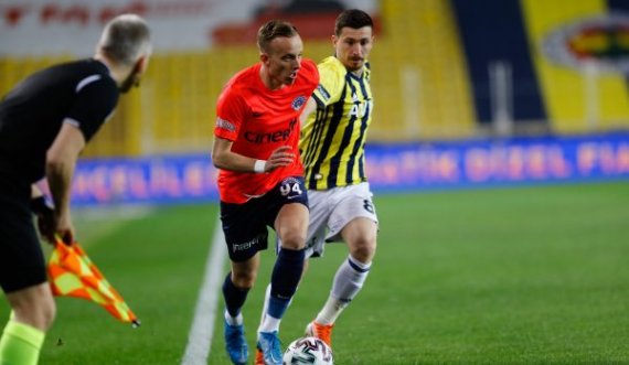 Hadergjonaj i shënon Fenerbahces, Kastrati realizon për Dinamon