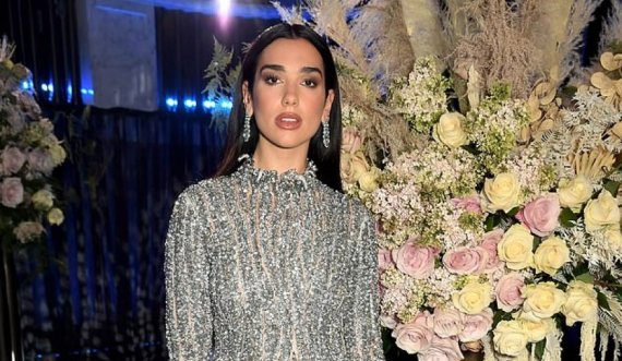 Dua Lipa shkëlqen me dukjen në performancën me Elton John