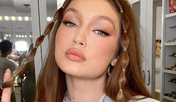 Gigi Hadid mahnit me stilin e veshjes