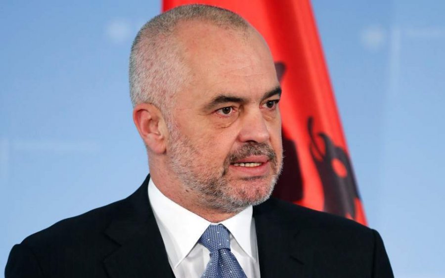  Edi Rama lajmërohet për herë të parë pas nisjes së numërimit të votave 