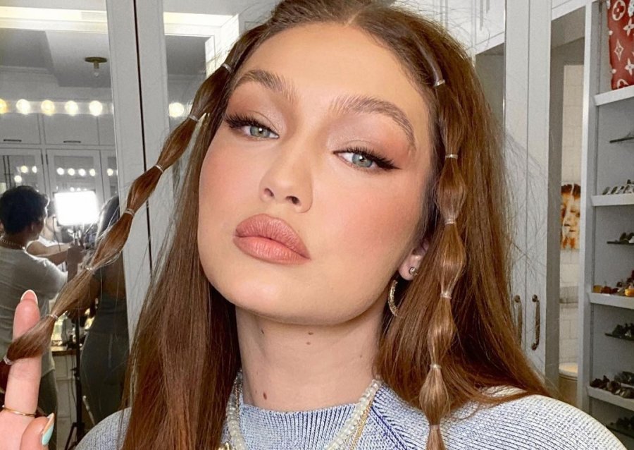 Gigi Hadid fotografohet në Paris