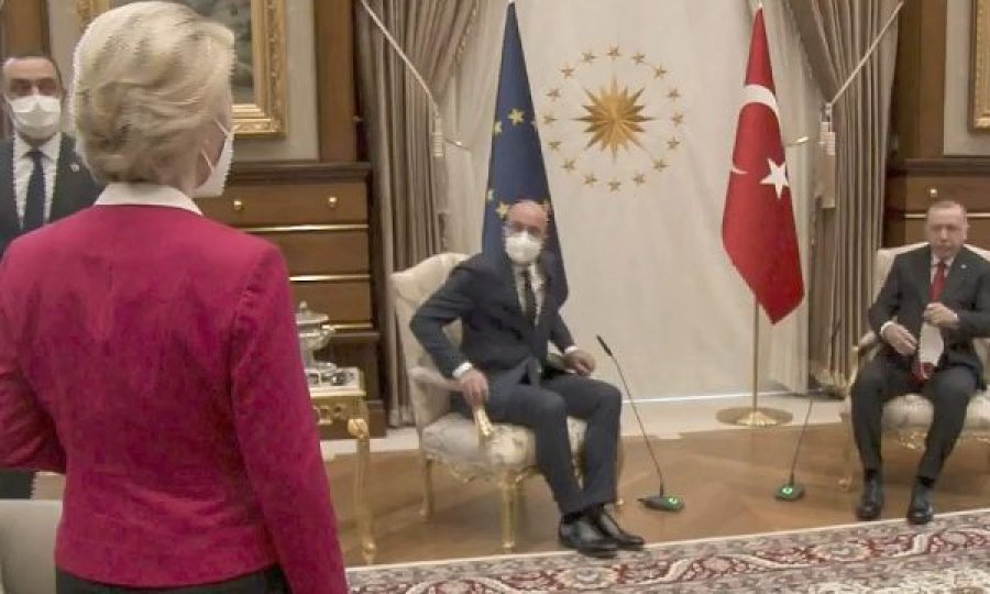  Von der Leyen deklarohet për incidentin me karrige, ka disa fjalë për Turqinë 