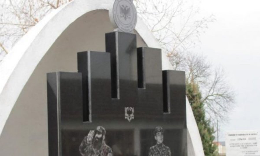  Beogradi ndalon punimet për memorialin e komandant Lleshit 