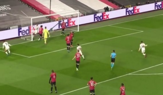 Roma përmbys Manchester Unitedin