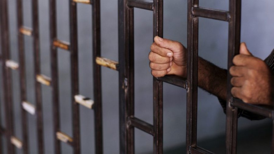 ‘Të kalbet në burg’, detaje të reja nga dëshmia e bashkëshortit vrasës