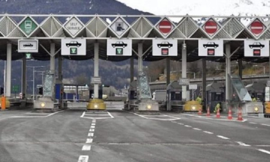  Hiqet taksa kufitare prej 15 eurosh mes Kosovës dhe Malit të Zi 