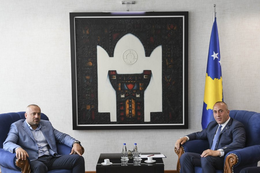 Ish-eprori i lartë i UÇK-së “gozhdon” Haradinajn në akuzat kundër Kurtit, ja zbulon prapaskenat e takimit me Milan Radojiciçin