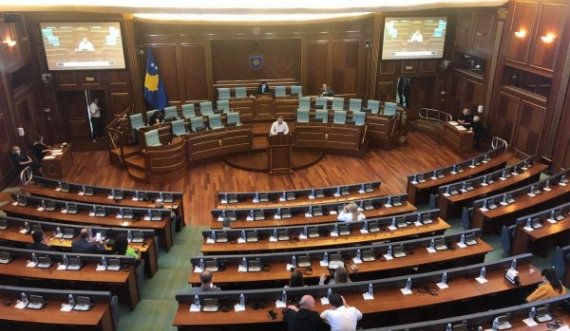 Një numër i deputetëve mungojnë në seancë, Uka kritikon opozitën 