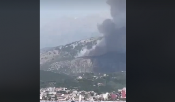  Zjarr në Himarë, pushuesit nga Kosova dërgojnë pamje nga vendi i ngjarjes 