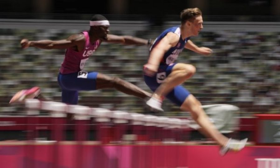 Norvegjezi mahnit në Tokio: E thyen rekordin botëror dhe e fiton medaljen e artë në 400 metra me pengesa