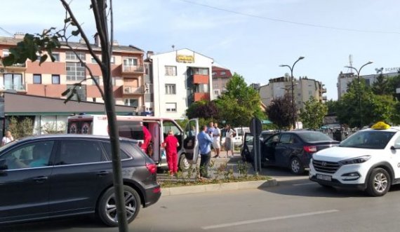 Aksident në lagjen Pejton të Prishtinës, autoambulanca mbërrin në vendngjarje