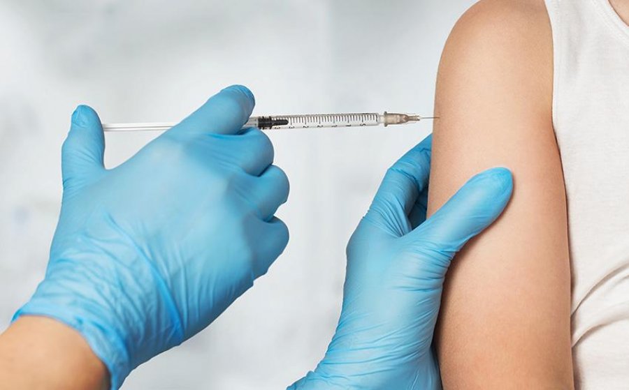  Të vaksinuarit plotësisht janë 3 herë më pak të rrezikuar nga Covid se personat e pavaksinuar 