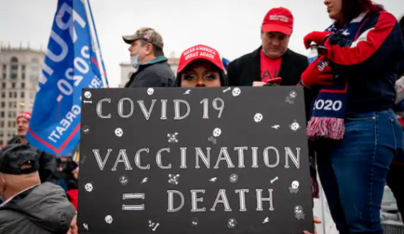 Amerikanët e pavaksinuar besojnë se vaksinat janë më të rrezikshme se Covid-19