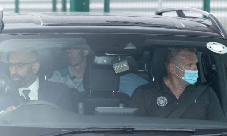 Mungon vetëm zyrtarizimi, momenti kur Grealish largohet nga qendra stërvitore e Manchester City