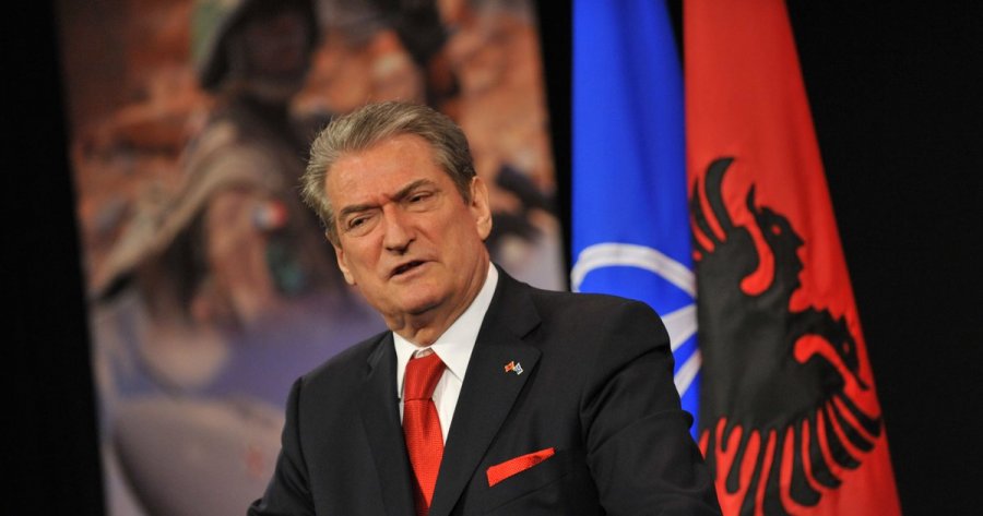 Sali Berisha, jashtë! Goran Bregoviq, mirë se erdhe në Shqipëri !