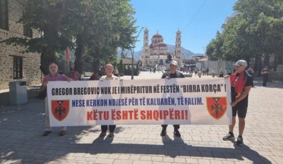 Protesta kundër Bregoviqit, arsyetohet njëri nga pjesëmarrësit: Policia na dha leje vetëm për 3 veta