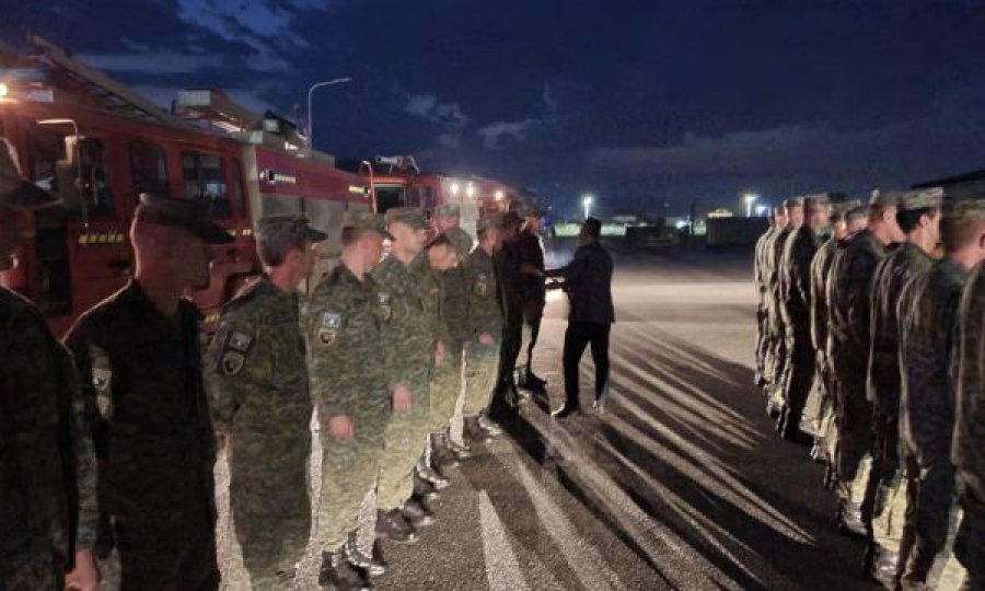 Pjesëtarë të FSK’së u nisën drejt Shqipërisë për të ndihmuar në shuarjen e zjarreve