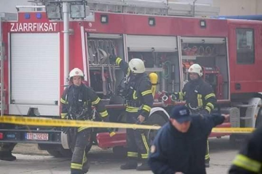 Podujevë: Zjarrfikësit shpëtojnë 60 vjeçaren që kishte përfunduar në pusetën me thellësi 10 metra