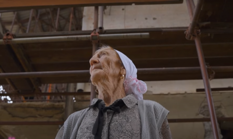  81 vjeçarja që shkruan poezi për Adem Jasharin, Albin Kurtin e mërgimtarët 