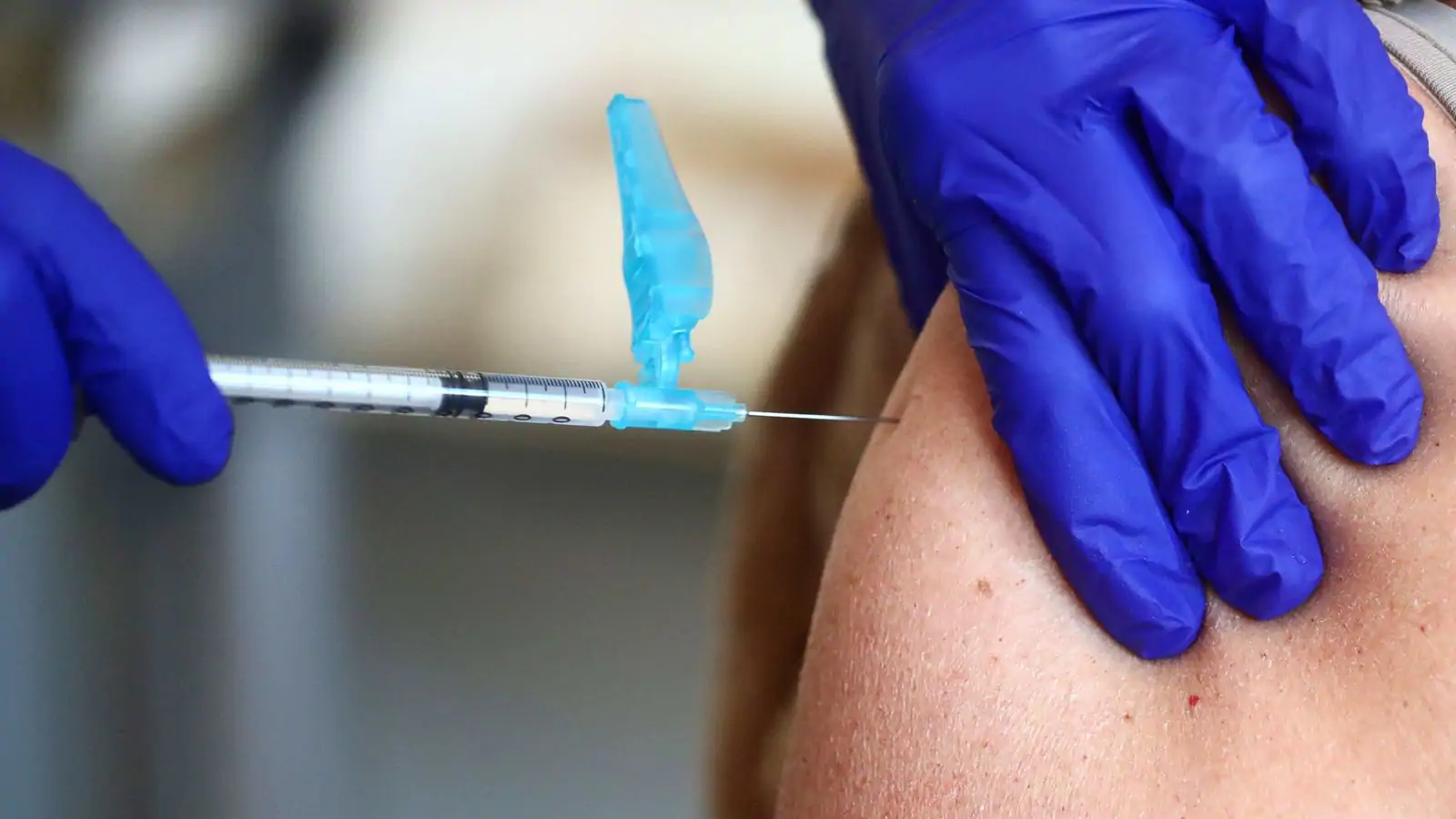  Shkon mbi 4,48 miliardë numri i dozave të vaksinës të administruara në gjithë botën 