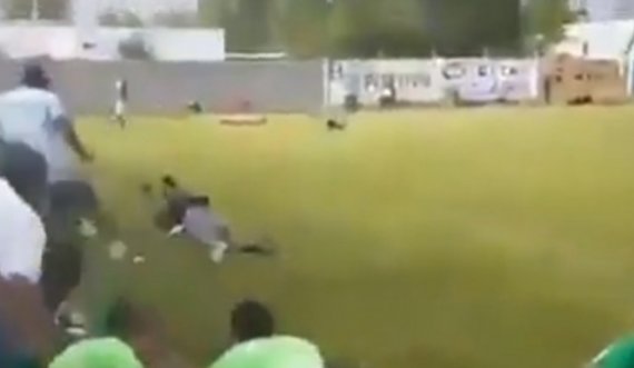 Përdoret kallashnikovi gjatë ndeshjes së futbollit, raportohet për viktima e të plagosur