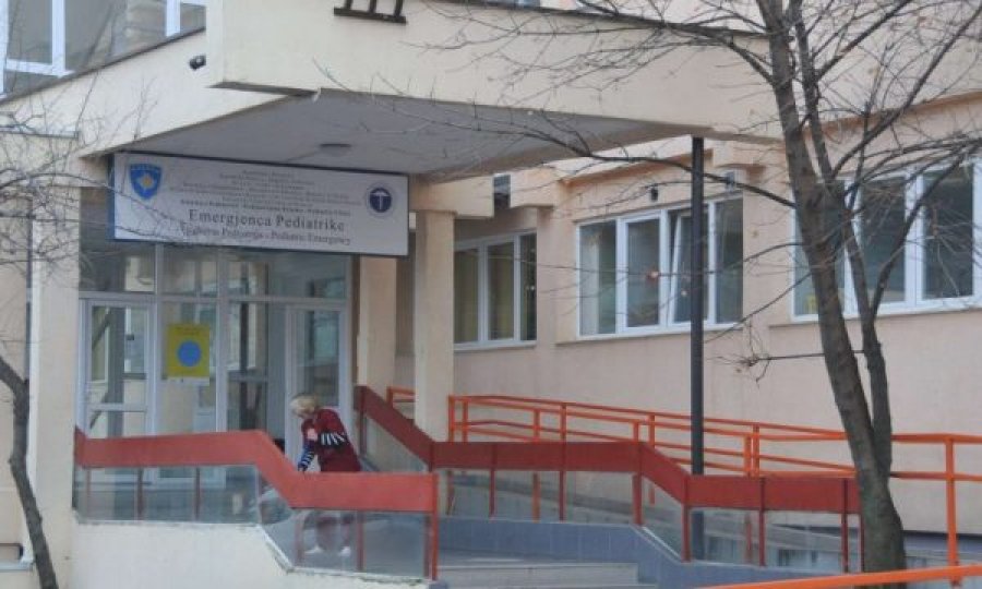 Tre fëmijë me COVID-19 po trajtohen në Pediatri, njëri në gjendje më të rëndë