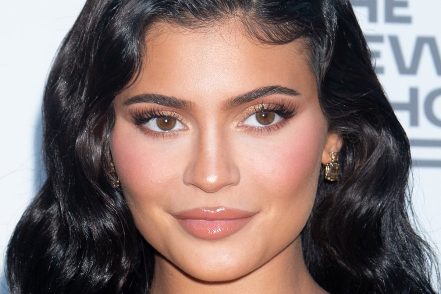  Fansat mbesin të shokuar nga ndryshimet e shumta të Kylie Jennerit në moshë të re 