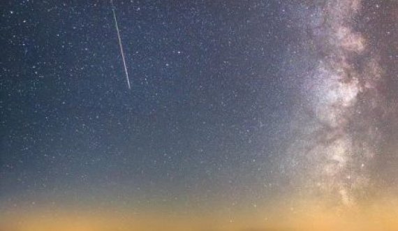 NASA: Në Oqeanin Atlantik bie një meteor