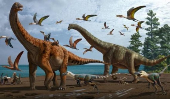  Zbulohen dy specie të reja dinosaurësh, të mëdha sa një balenë blu 