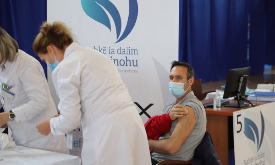  Ndërpritet energjia elektrike në sallën “Rexhai Surroi” ku po bëhet vaksinimi i qytetarëve 