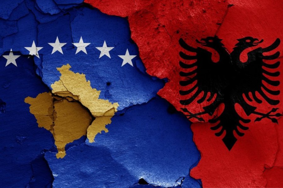 Shqipëria dhe Kosova janë një, nuk guxojnë të përqahen!