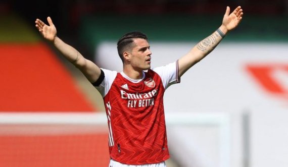  Granit Xhaka e vazhdon kontratën me Arsenalin 