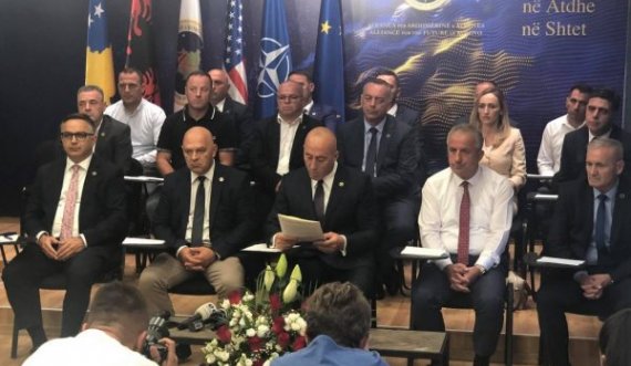  Ramush Haradinaj prezanton 21 kandidatët për kryetarë komunash 