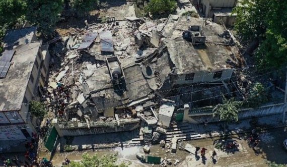  Mbi 1.200 viktima nga tërmeti në Haiti, qeveria shpall gjendjen e jashtëzakonshme 