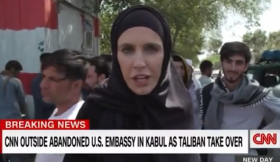 Gazetarja e CNN-it e rrethuar nga talibanët: Po thërrasin “vdekje Amerikës”, por janë të shoqërueshëm