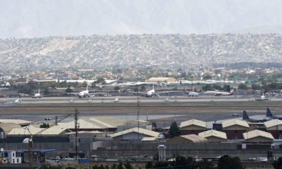  Kaosi në Afganistan/ Disa linja ajrore ndryshojnë drejtimin, disa pezullojnë fluturimet 