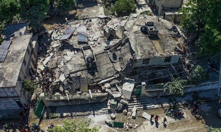  Mbi 1.200 viktima nga tërmeti në Haiti, qeveria shpall gjendjen e jashtëzakonshme 