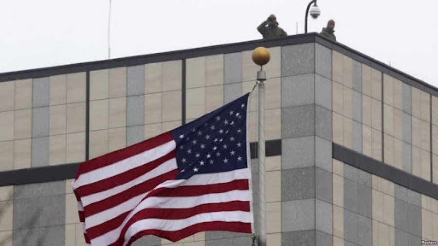  Ambasada amerikane në Prishtinë: Kosova i bashkohet thirrjeve për largimin e sigurt të afganëve 