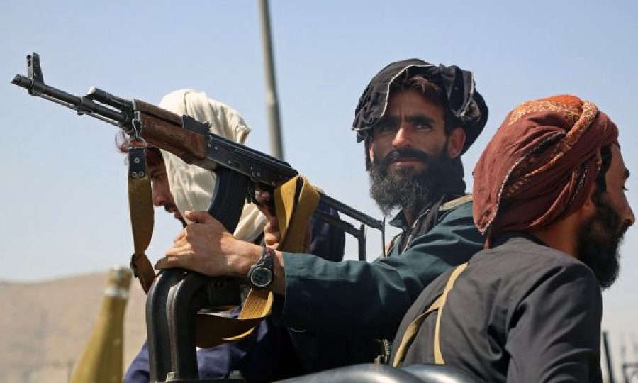 Terroristët i shpallin luftë talibanëve, lideri i ISIS-K: Do të sulmojmë kur amerikanët të largohen
