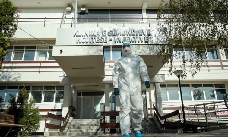  Rëndohet situata në spitalet e Kosovës, qindra të infektuar me oksigjeno-terapi 