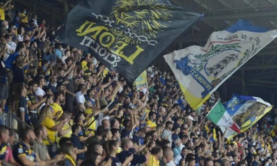  Tragjike në Itali, tifozi humb jetën duke pritur të shohë ndeshjen në stadium 