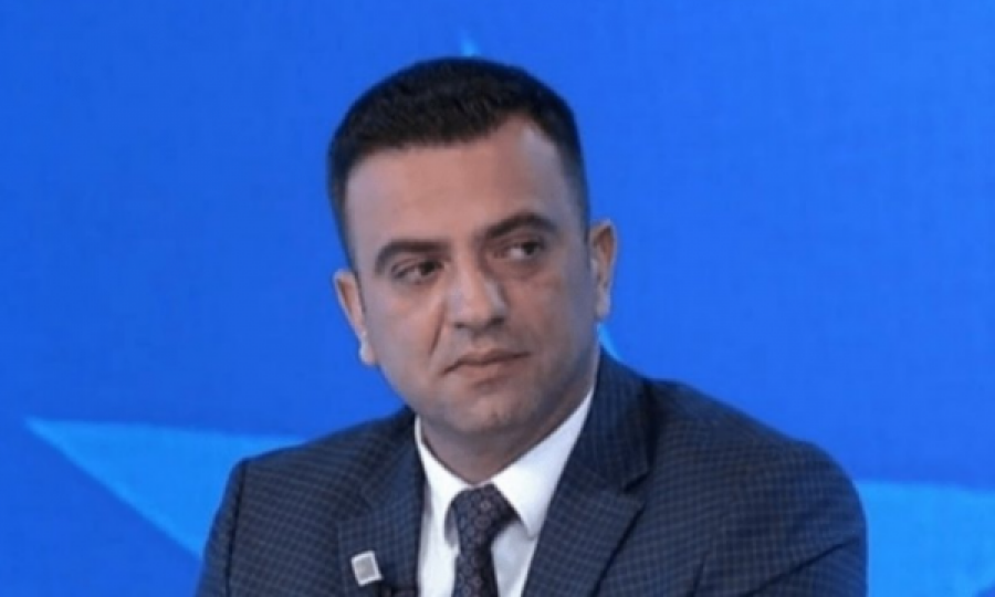 Pas statusit skandaloz, Xhevdet Pozhari akuzon “qikat” se nuk ditën ta lexojnë