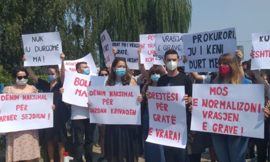 “Vrasjet e grave të trajtohen si urgjencë kombëtare”, nesër protestohet para Ministrisë së Drejtësisë