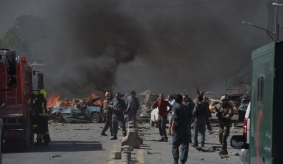 40 të vrarë në Kabul, mes tyre edhe disa ushtarë amerikanë